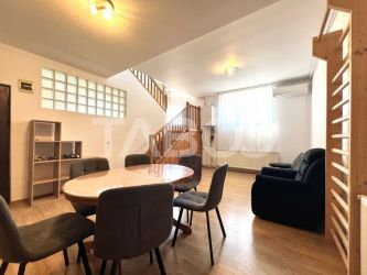 Apartament cu 3 camere pe 2 nivele zona Centrala Piata Abator 