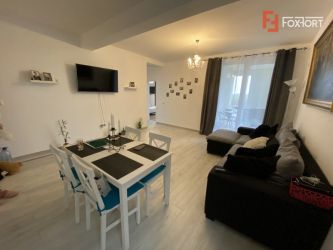 Apartament cu 3 camere, semidecomandat, de vanzare, in Dumbravita.