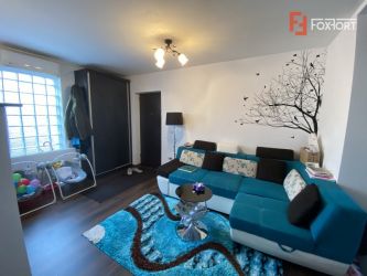 Apartament cu 3 camere, semidecomandat, de vanzare, in Dumbravita.