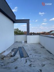 Apartament cu 3 camere, semidecomandat, de vanzare in Giarmata Vii - I