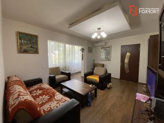 Apartament cu 3 camere, semidecomandat, de vanzare, in Timisoara.