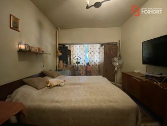 Apartament cu 3 camere, semidecomandat, de vanzare, in Timisoara.