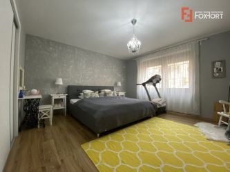Apartament cu 3 camere, semidecomandat, de vanzare in Timisoara, COMIS