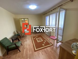 Apartament cu 3 camere, semidecomandat, de vanzare, in Timisoara, zona