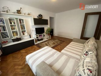 Apartament cu 3 camere, semidecomandat, de vanzare in Timisoara, zona 