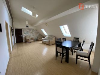 Apartament cu 3 camere, semidecomandat, de vanzare in Timisoara, zona