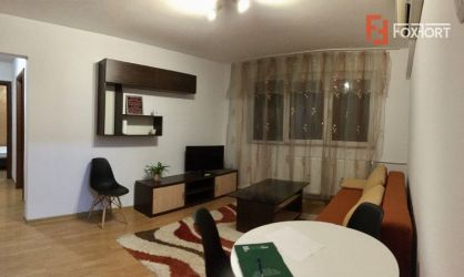 Apartament cu 3 camere, semidecomandat, de vanzare, zona Cetatii.