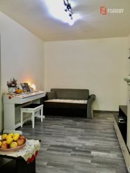 Apartament cu 3 camere, semidecomandat, de vanzare, zona Dacia.