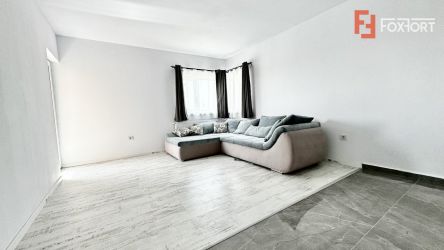 Apartament cu 3 camere și 7 ocuri de parcare in Giroc - ID V2253