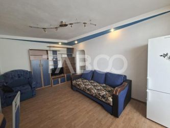 Apartament cu 3 camere si balcon de inchiriat in zona Mihai Viteazul