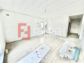 Apartament cu 3 camere si curte de 170 mp - Mosnita Noua - Zona Kaufla
