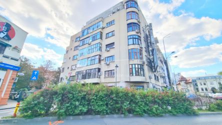 APARTAMENT CU 4 CAMERE 132 MP PIATA ROMANA, PIATA LAHOVARY, DIONISIE L