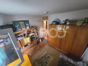 Apartament cu 4 camere de vanzare in Cartierul Marasti decomandat