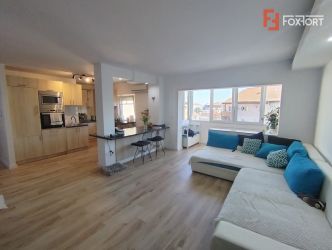 Apartament cu 4 camere de vanzare in zona Sagului