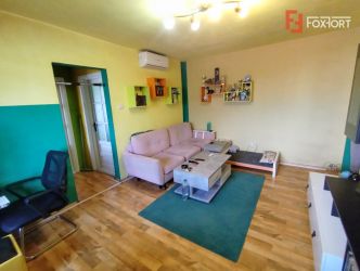 Apartament cu 4 camere de vanzare in zona Spitalul Judetean