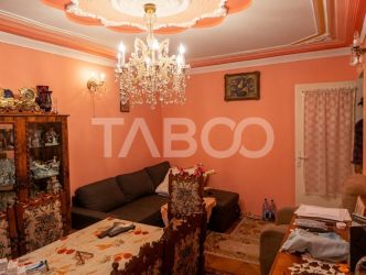 Apartament cu 4 camere de vanzare la etajul 1 in zona Vasile Aaron