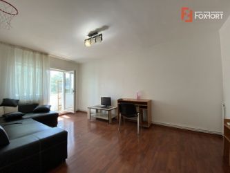 Apartament cu 4 camere, decomandat, de vanzare, zona Torontalului.