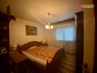 Apartament cu 4 camere, decomandat, etaj intermediar, zona Torontalulu