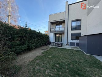Apartament cu 4 camere dispus pe 3 niveluri - zona Giroc