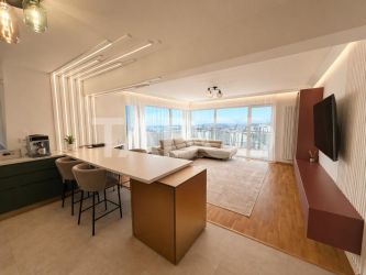 Apartament cu 4 camere la cheie terasa generoasa priveliste Buna Ziua