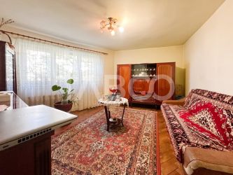 Apartament cu 4 camere si 2 bai de vanzare in zona Primaveii