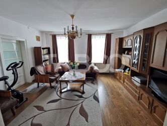 Apartament cu 5 camere in zona de case a Bulevardului Mihai Viteazul 