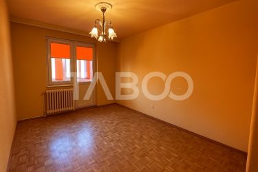 Apartament  cu balcon 2 camere decomandat zona Strand Sibiu 