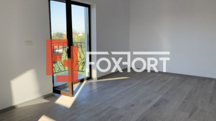 Apartament cu doua camere de vanzare, decomandat in Giroc