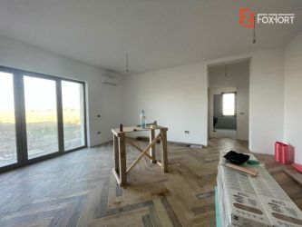 Apartament cu gradina, 2 camere, dressing - V1876