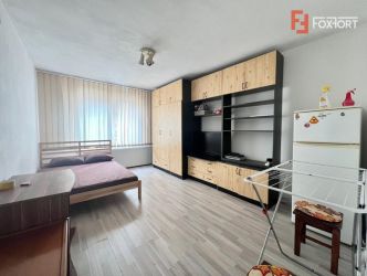Apartament cu o camera, decomandat, zona Complex Studentesc