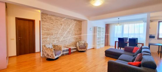 APARTAMENT CU TREI CAMERE MOBILAT, UTILAT SI DOUA LOCURI DE PARCARE IN