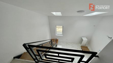 Apartament cu trei camere pe doua niveluri in Giroc - In apropiere de 