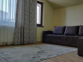 Apartament de inchiriat, 2 camere Decomandat  Centru 