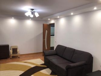 Apartament de inchiriat, 2 camere Decomandat  Dacia 