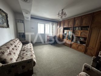 Apartament de inchiriat  2 camere decomandat etaj 3 mobilat utilat
