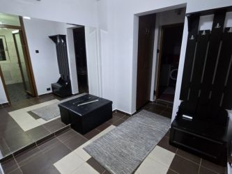 Apartament de inchiriat, 2 camere Decomandat  Podul de Fier 