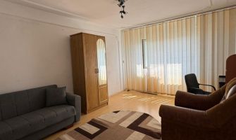 Apartament de inchiriat, 2 camere Semidecomandat  Alexandru cel Bun 