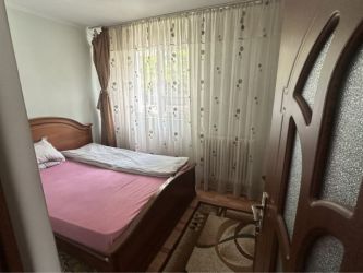 Apartament de inchiriat, 2 camere Semidecomandat  Podu Ros 