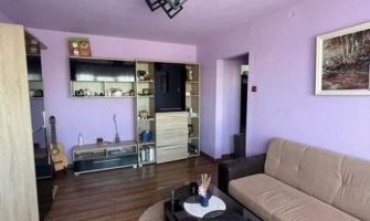 Apartament de inchiriat, 2 camere Semidecomandat  Podu Ros 
