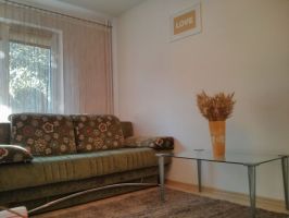 Apartament de inchiriat, 2 camere Semidecomandat  Podu Ros 