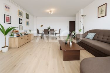 Apartament de inchiriat 3 camere City Residence etaj 3 cu lift