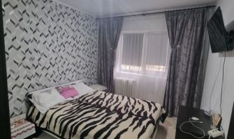 Apartament de inchiriat, 3 camere Decomandat  Nicolina 