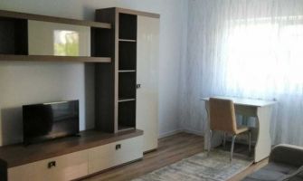 Apartament de inchiriat, 3 camere Decomandat  Nicolina 