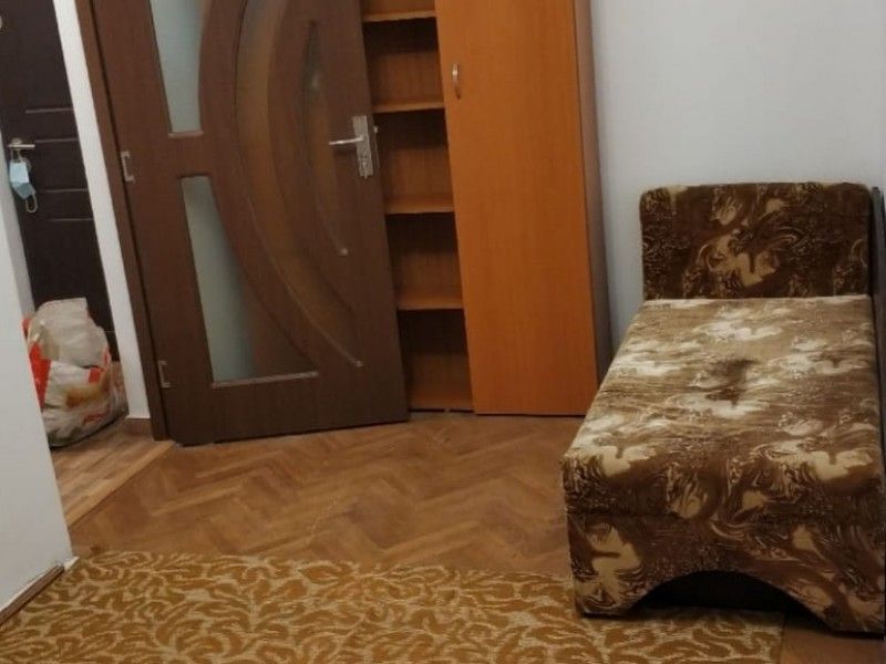 Apartament de inchiriat, 3 camere Decomandat  Tatarasi -6