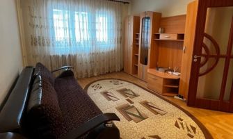 Apartament de inchiriat, 3 camere Semidecomandat  Tatarasi 