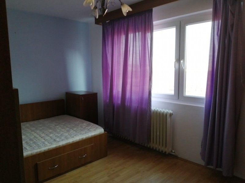 Apartament de inchiriat, 3 camere Semidecomandat  Tatarasi -3