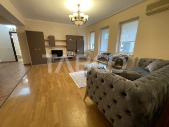 Apartament de inchiriat 95mp 4 camere 2 bai balcon si parcare Strand