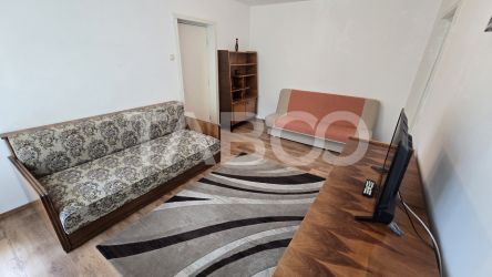 Apartament de inchiriat Central 2 camere etaj intermediar balcon