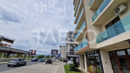 Apartament de inchiriat cu 3 camere balcon parcare Shopping City Mall