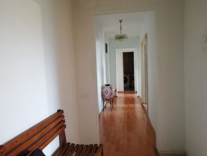 Apartament de inchiriat in Bucuresti cu 3 camere zona Piata Moghioros-3